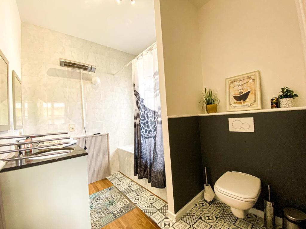 Skindles Guesthouse B&B - vakantie appartementen Poperinge Buitenkant foto