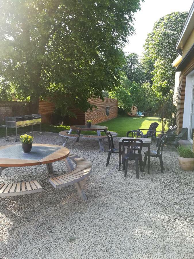 Skindles Guesthouse B&B - vakantie appartementen Poperinge Buitenkant foto
